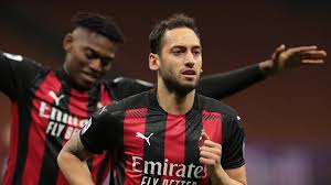 Bu verileri sezon bazında toplam olarak da. Milan 2 0 Benevento Calhanoglu And Hernandez Lift Rossoneri Back Up To Second