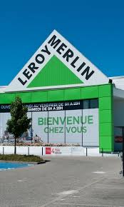 Leroy merlin propose une carte de fidélité associée à du crédit renouvelable, bien pratique, mais à utiliser avec attention : Ma Carte Maison Leroy Merlin