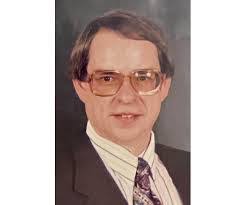 Howard Schubert's Instagram, Twitter & Facebook