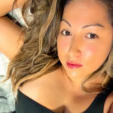 I'm looking for a good divorce lawyer. I am in a very verbally and physical  abusive marriage. I have 1 kid looking to get full custody with supervised  visitation rights. I don't