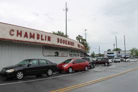 Chamblin S Bookmine The Most Fabulous Used Bookstore Ever It S So Huge You May Need To Leave A Trail Of Crumbs To Find Y Learn To Read Discover Audio Books