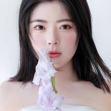 Chun Ting's Instagram, Twitter & Facebook