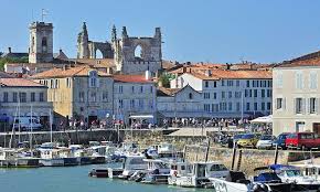 The Holiday Infrench Families Adore Discovering Ile De Re Holidays France France Western Coast