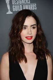 1:23 the hollywood fix 39 960 просмотров. More Pics Of Lily Collins Red Lipstick 13 Of 20 Lily Collins Lookbook Stylebistro