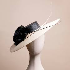 Pamela sevilla is known for her work on dibdiban ang laban (1999) and wretched lives (2001). Esmeralda Tocados Canbella