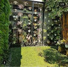 Rumah memiliki taman minimalis depan rumah dan juga taman minimalis belakang rumah yang bisa dimanfaatkan. Taman Kecil Di Belakang Rumah Home Design Interior Facebook
