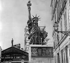 The statue of liberty is a colossal neoclassical sculpture on liberty island in new york harbor within new york city, in the united states. 14 Magnificas Fotos De La Construccion De La Estatua De La Libertad En Paris