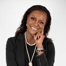 Yvette Wood's Instagram, Twitter & Facebook