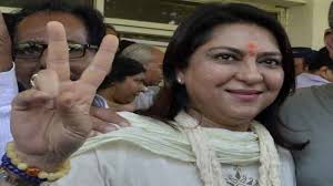 Lok Sabha elections 2019: Priya Dutt accused of violating model code of  conduct