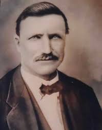 Evelyn Sexton, wife of Dr. Clarence Sexton, has graduated to heaven. Please  remember her family in your prayers 🙏