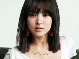 Beberapa wanita ragu untuk memiliki potongan punk adalah model rambut pendek yang terinspirasi dari model rambut pendek pada tahun 80an. Model Rambut Pendek Berponi Ala Artis Korea 2016 Beauty Gaya Rambut Medium Model Rambut Sedang Rambut Tebal