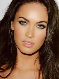 Way Too Perfect Brunette Makeup Brunette Blue Eyes Megan Fox