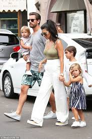 Jul 04, 2021 · kourtney kardashian, 42, has truly bonded with boyfriend travis barker's kids. Kourtney Kardashian Sips On A Love Potion As She Looks For A New Man Kourtney Kardashian Kardashian Style Kardashian Kids