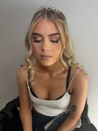 Makeup artist from Abia state seeking serious relationship