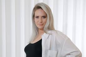 Sarah knappik wird zum ersten mal mama! Sarah Knappik Zeigt Babybauch Ich Kann Meine Fusse Nicht Mehr Sehen Gala De