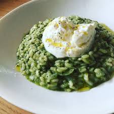 400 G De Riz Carnaroli 1 Bouquet D Oseille Sans Les Tiges 1 L De Bouillon De Legumes 1 Oignon 4 C A S D Huile D Recettes De Cuisine Plat Avec Du Riz Risotto