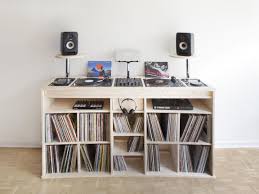 Portee Le Meuble Pour Vinyles De Estis Blog Esprit Design Meuble Pour Platine Vinyle Meuble Vinyle Meuble Dj