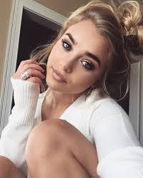 Lydia Coffey (Itzlydzzz)