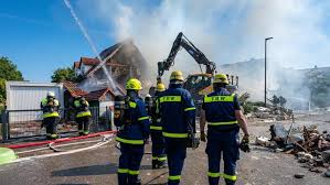 Nach der schweren explosion in einem haus im oberbayerischen rohrbach an der ilm hat die rechtsmedizin die beiden leichen obduziert. E4jae8hg Gybom