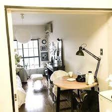 部屋全体 白黒グレー ガムテープ 仕切り diy 丸いダイニングテーブル などのインテリア実例 2017 09 10 18 55 14 roomclip ルームクリップ インテリア パリ インテリア 狭い部屋 インテリア