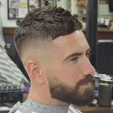 Este corte es el mas utilizado por los barberos, porque en este estilo podemos hacer muchas cosas como lineas o diseños, tambien este corte de cabello se puede hacer de dos formas mid fade oscuro o mid fade claro. Pin En Haircutsss