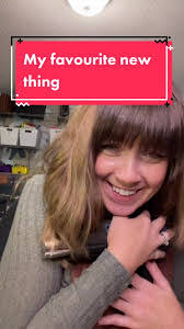 Lisa Hislop's Instagram, Twitter & Facebook