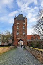 Check spelling or type a new query. Ubernachten Im Klever Tor Ubernachten Rundturm Hausboot