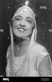 Famous dancer hi-res stock photography and images