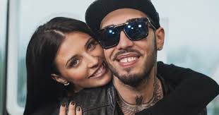 Cei doi au stabilit cine va fi naşul băieţelului lor. Alex Velea Antonia È™i Cei Doi Copii InfectaÈ›i Cu Covid 19 PÄƒrinÈ›ii CantÄƒreÈ›ului In Pericol B1 Ro