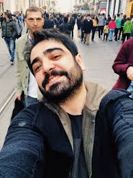 2011 senesinde patika ismi ile ilk albümünü piyasaya süren sanatçı 2013. Selcuk Balci On Twitter Eyvallah