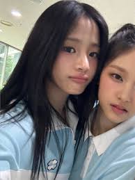 250515 mhdhh_friends Instagram Update #NJZ #jeanzforfree #HAERIN #해린 #ヘリン  #NewJeans #뉴진스 #ニュージーンズ #ニュジ