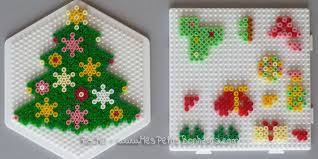 Vous pouvez facilement télécharger nos modèles de flocon de neige perler bead de noël en cliquant ici pour imprimer. Perles Hama Modele De Noel Sapin Cadeaux Et Rennes