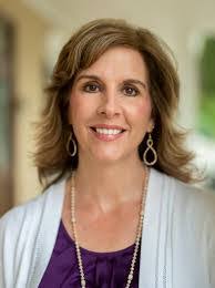 Kristi Hunter's Instagram, Twitter & Facebook