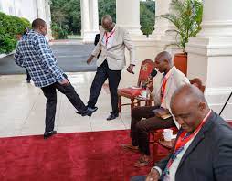 In marking 55 years of diplomatic relations between the united states and kenya, and in recognition of the growing scope and depth of the engagements between the two countries, the leaders resolved to. State House Kenya On Twitter President Uhuru Kenyatta Has Called On Kenyans To Strictly Adhere To Protocols Set Out By The Ministry Of Health So As To Stem The Spread Of Coronavirus