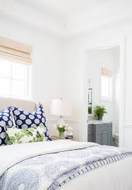 Bedroom Decor Ideas Blue And White Color Palette With Green Accents Simple Beautiful Transitional Style Home Bedroom Farmhouse Bedroom Decor Bedroom Design
