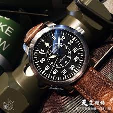 格拉蘇蒂的senator 大日期軍錶 其歷史可追溯至1940年 此款承襲當時的設計風格 保留原汁原味的軍錶外觀 搭配的也是復古牛皮錶帶 更彰顯軍用錶的硬漢風格 glashutteoriginal 格拉蘇蒂原創
