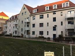 Familien und paare mieten eine wohnung oft im. 2 Zimmer Wohnung Zu Vermieten Moritzstr 19c 99084 Erfurt Erfurt Altstadt Mapio Net