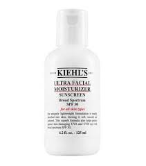 Very lightweight and silky, it may be worn with makeup or alone. 10 Merk Sunblock Untuk Pria Yang Bagus Berkualitas 2021