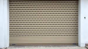 Cửa cuốn Austdoor siêu thoáng C70 có tốt không ?