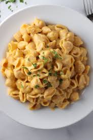 Creamy Greek Yogurt Mac Cheese Recipe Mac And Cheese Healthy Greek Yogurt Recipes Healthy Pastas
