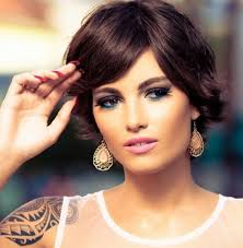 Tagli di capelli corti donne. Tagli Capelli Corti E Medi 2015 Donna
