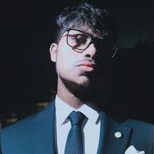 After buying her candies instead of cigarettes, Ji Chang Wook is totally  flustered when highschooler Kim Yoo Jung repays his kindness with a kiss!  💋😳🤣 What will become of these two? Find