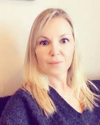 Endelig er favoritt kajalen min på tilbud til KUN 69kr!! Supert med kajal  som ikke smitter å som en slipper å spisse😍 Hvilken farve liker du best?  Link...