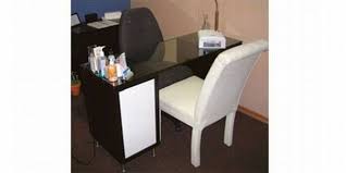 Diy Manicure Table Manicure Table Diy Manicure Nail Salon Decor