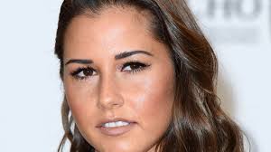 09.12.2018 10:00 uhr am samstagabend kam es beim duell zwischen sarah lombardi, 26, und eko fresh, 35, zum ersten geschlechterkampf bei „schlag den star. Mega Nervos Sarah Uber Ihre Schlag Den Star Niederlage Promiflash De