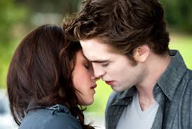 Midnight sun was supposed to be published after the 2008 release of breaking dawn, the last book in the original series, which was adapted into a successful movie franchise featuring kristen stewart and robert pattinson. Twilight Fans React To Midnight Sun News Crash Stephenie Meyer S Website