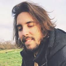 Eduardo Guzmán Graphic Designer