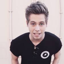 itsCami (@Camisarah_)