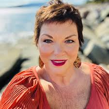 What are some recommendations for traveling to Maine?