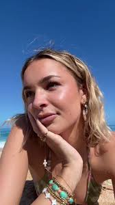 Paige Fish🌙 I'm in love with you and your music especially